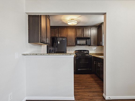 5th image of 214 W 17th St APT 8