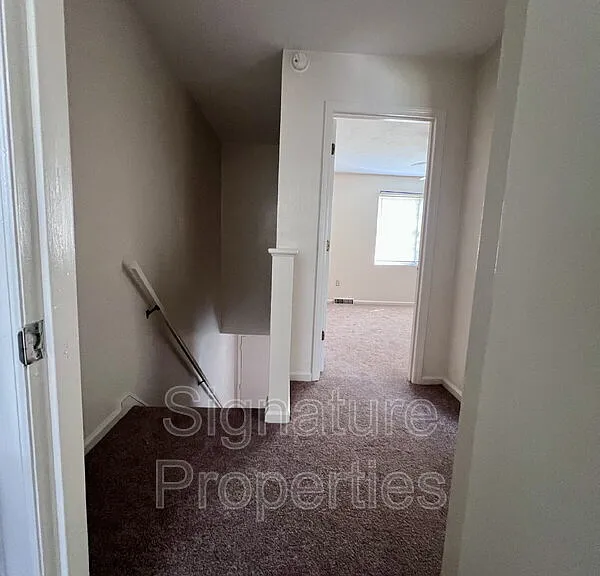 4102 Richland Ave NW — Photo 2