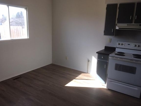 4th image of 4 E Cochrane Rd