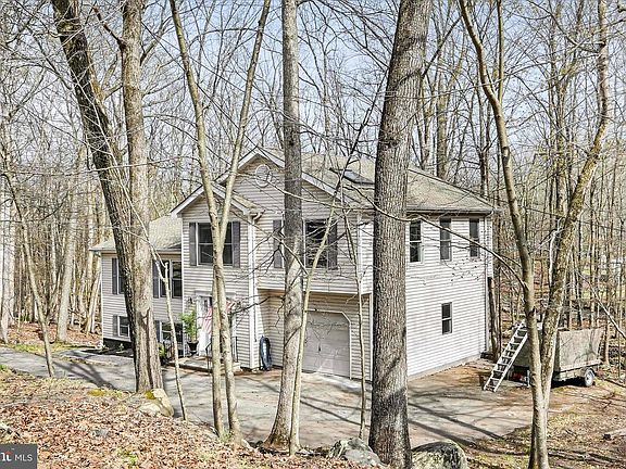 3rd image of 434 Somerset Dr