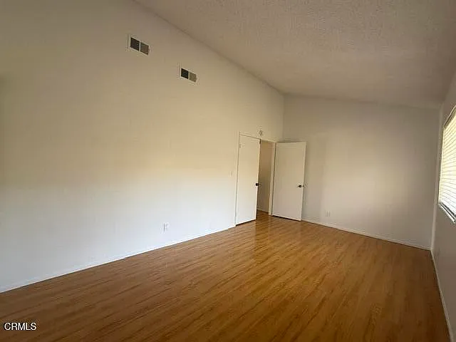 1168 Corson St — Photo 13