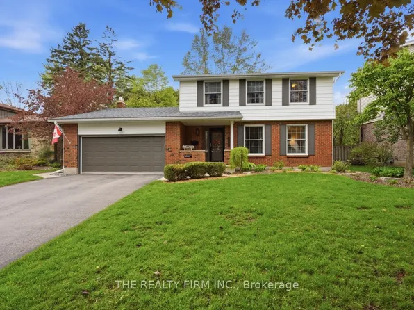 18 McTaggart Cres, London, ON N5X 2E3