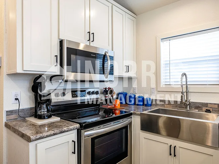 14010 S Amado Blvd — Photo 10