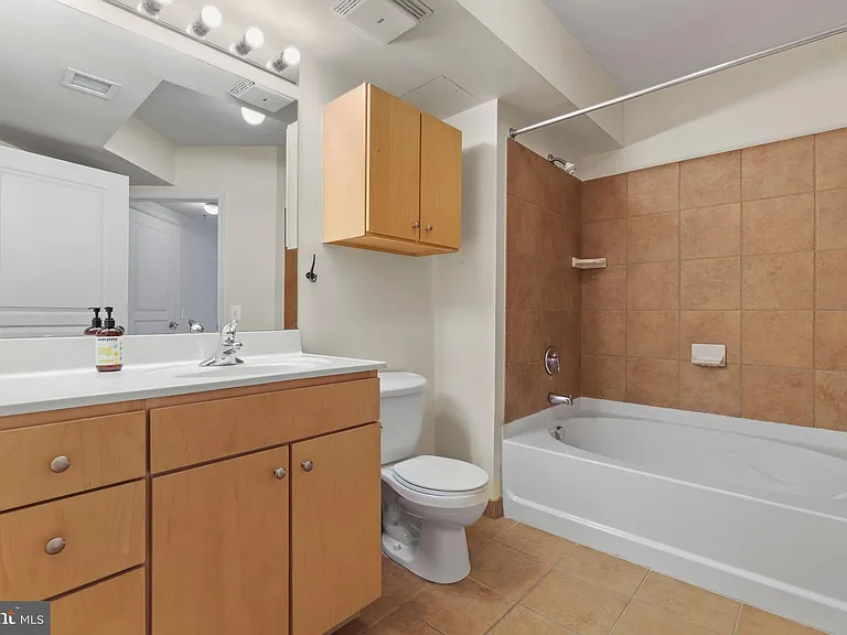 616 E St NW #1005 — Photo 19