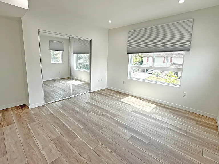10934 Peach Grove St #201 — Photo 47