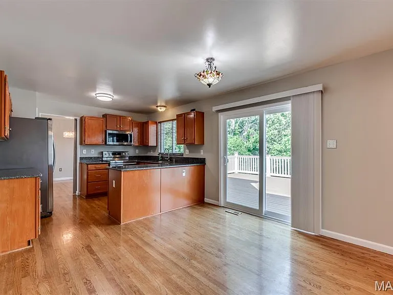 340 Emmanuel Ct — Photo 20
