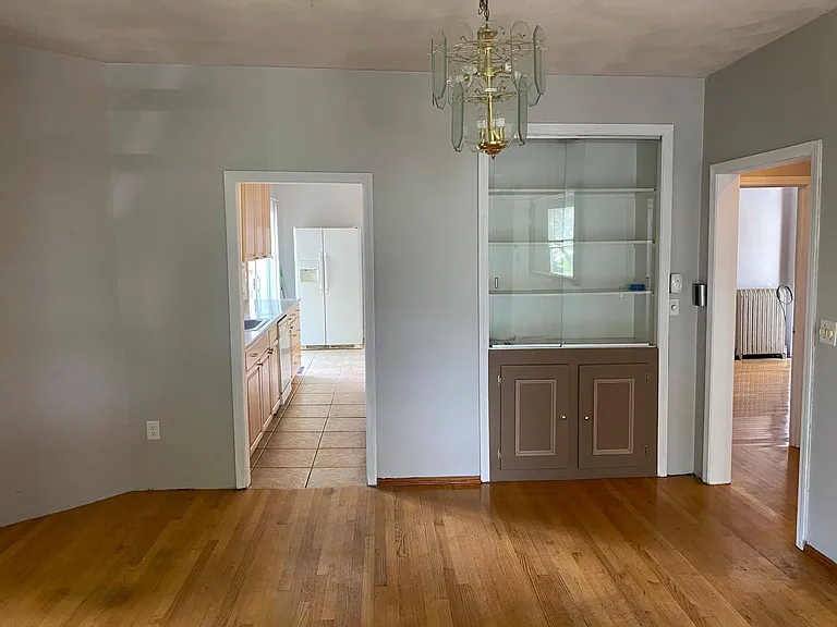 45 Oneida St #1 — Photo 3