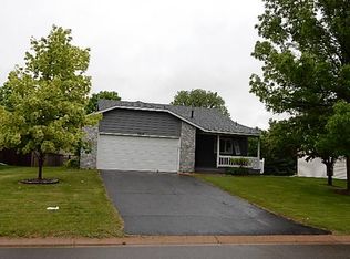 4314 Braddock Trl, Eagan, MN 55123