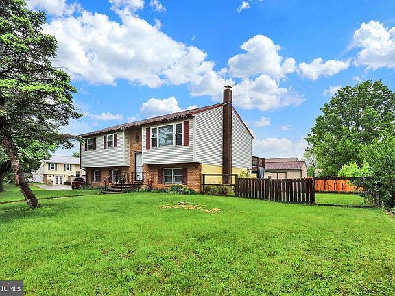 2nd image of 38 Bonniefield Cir