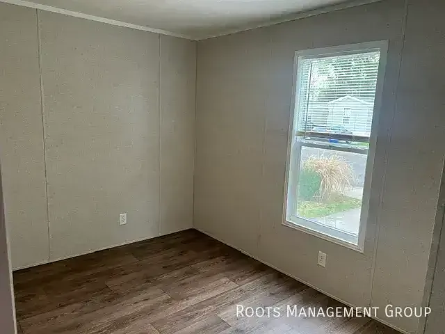 1421 Winona St #1421WN — Photo 7