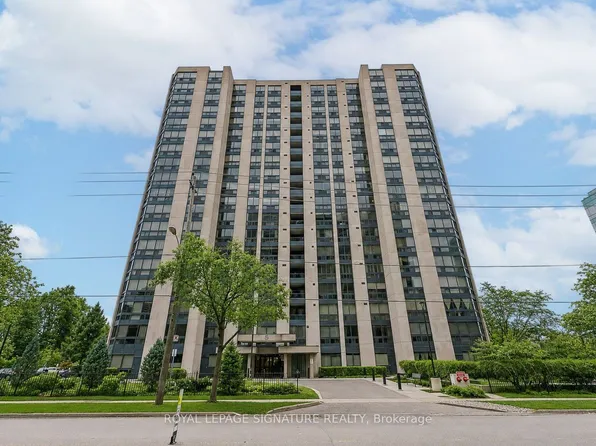 5 Kenneth Ave Unit 205, Toronto, ON M2N 6M7