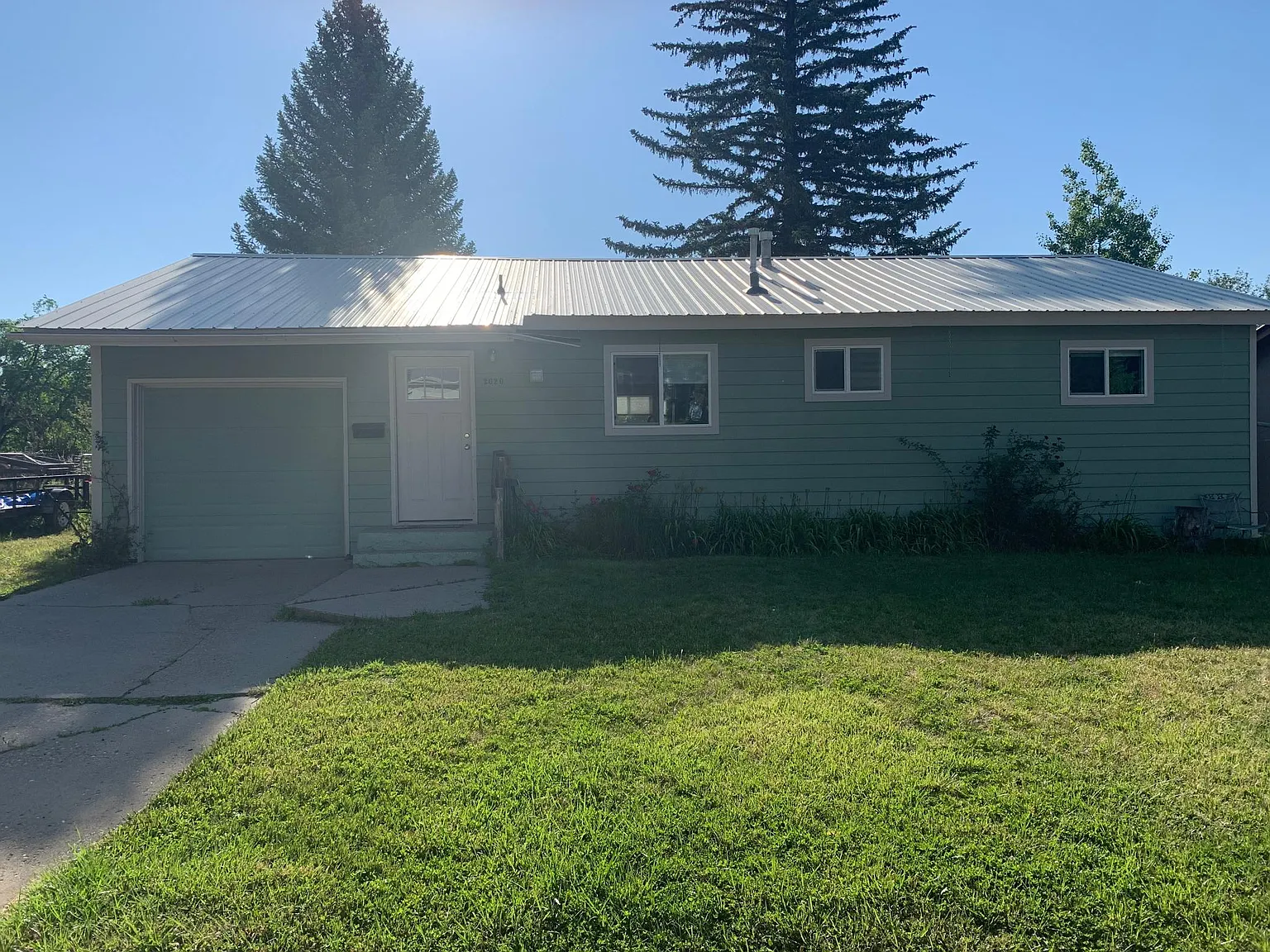 3 bed, 1008 sqft, $2,800 — Photo 1