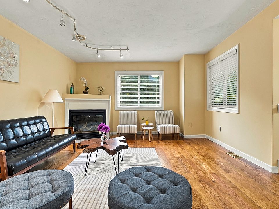 1st image of 139 Captain Eames Cir