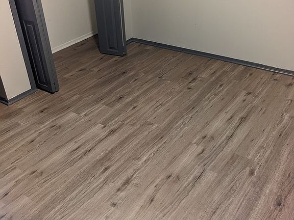 4th image of 5035 Olcott Ave #Basement