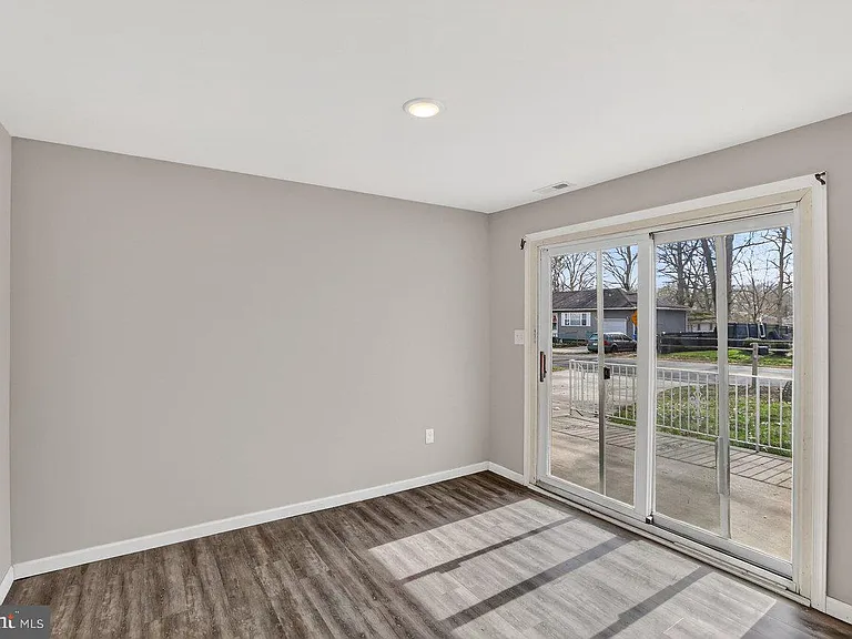 1102 Evergreen Blvd — Photo 6