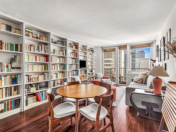 2nd image of 212 E 47th St APT 31E