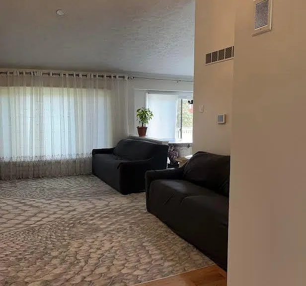 53 Woodleaf — Photo 4