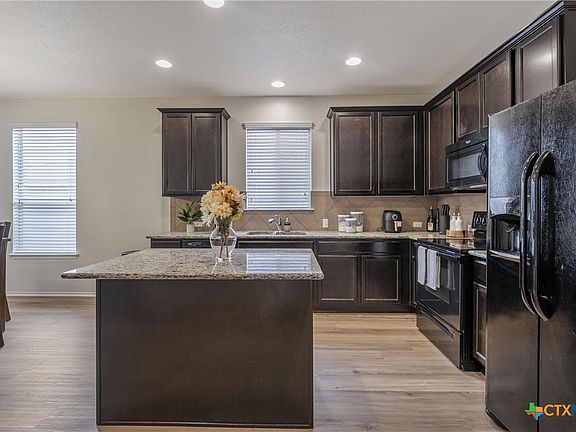 5th image of 9204 Sandyford Ct