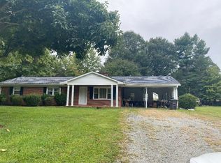 1340 Ziglar Rd, Winston Salem, NC 27105