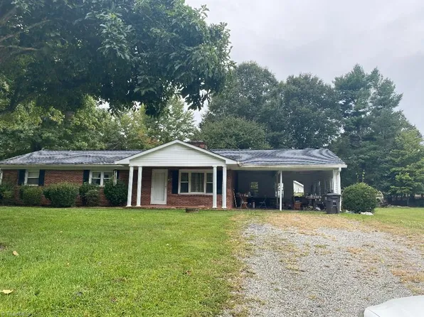 1340 Ziglar Rd, Winston Salem, NC 27105