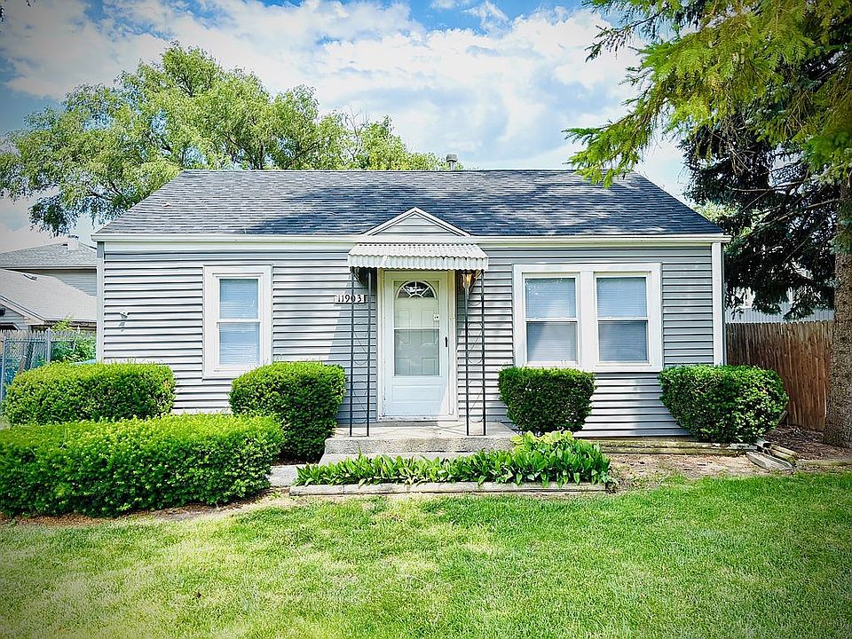 11903 Laramie, Alsip IL