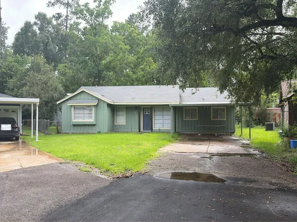 9325 Bamboo Ln, Beaumont, TX 77708