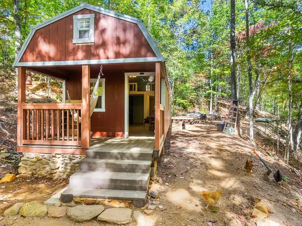 385 Cherokee Mine Rd, Franklin, NC 28734