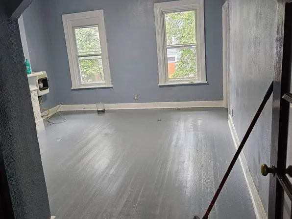 293 1st St Floor 2, Albany, NY 12206
