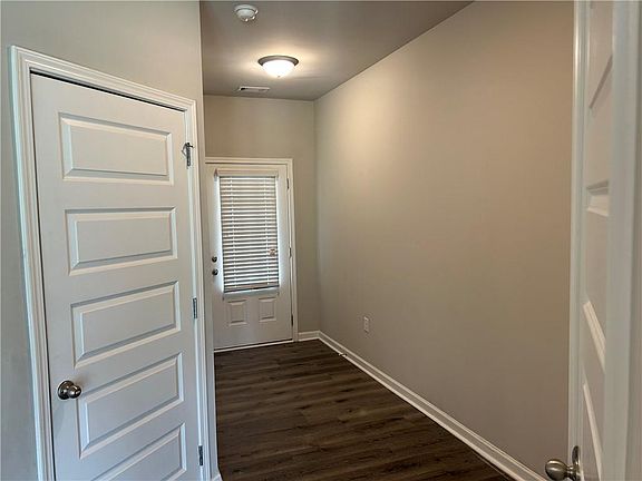 3rd image of 3685 Prospect Point Dr