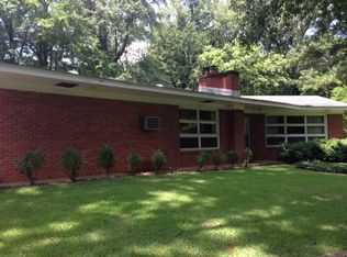285 E Cherry St, Ackerman, MS 39735