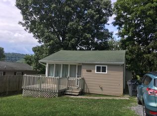 212 Oak Rd, Bristol, TN 37620