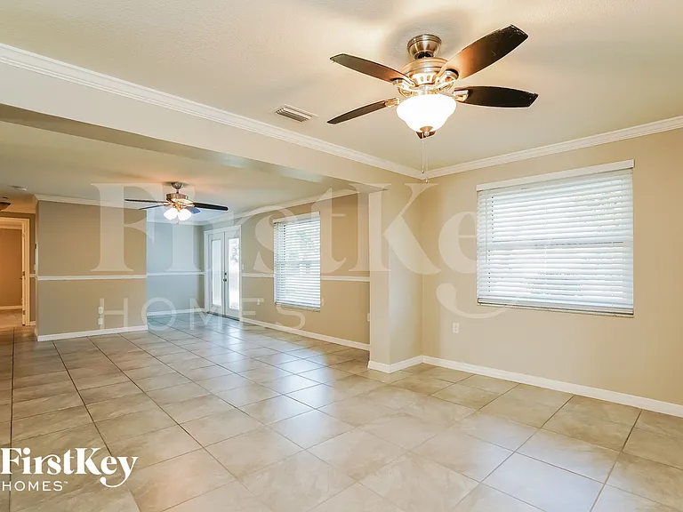 6719 Overlook Dr — Photo 3