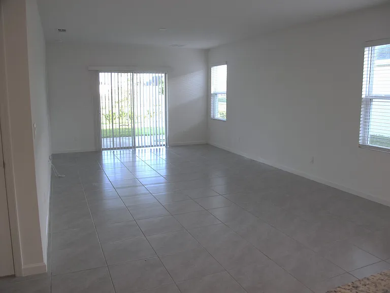 12221 SW Nettuno Way — Photo 5