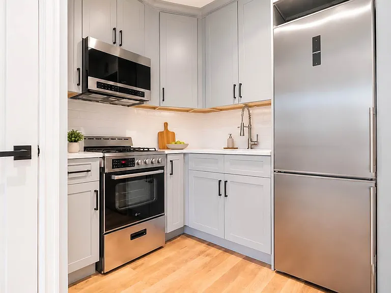 491 Tompkins Ave #2F — Photo 3