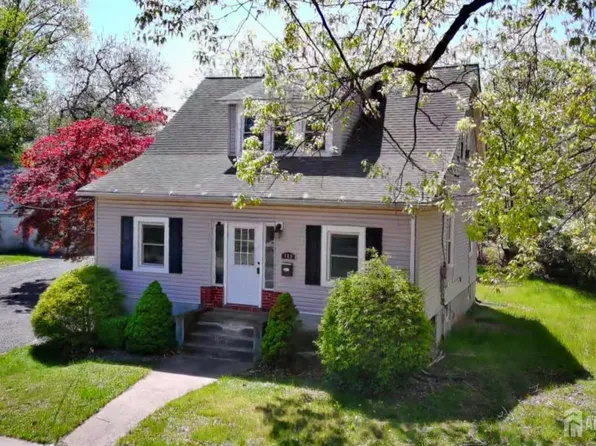 149 Walnut St, Piscataway, NJ 08854