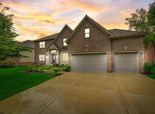 7269 Providence Ct, Mundelein, IL