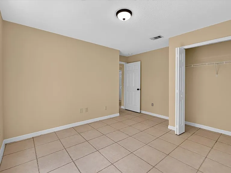 37 Pine Hill Ln #B — Photo 10