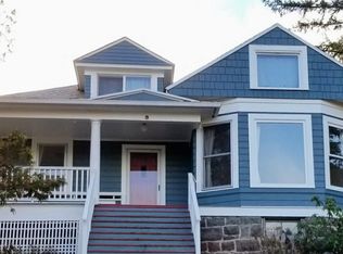 3 E Sherman Ave, Hood River, OR 97031