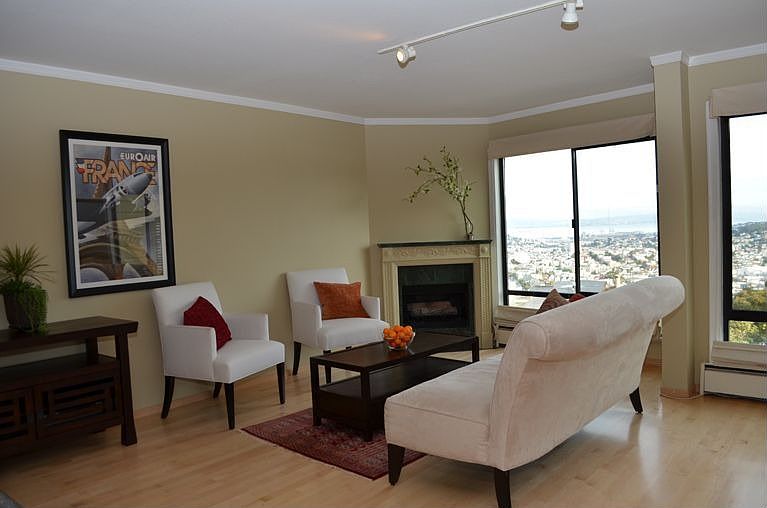 1st image of 3840 Market St APT 4