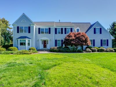 100 Ridgeview Dr, Belle Mead, NJ, 08502