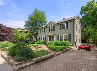 24 Bates St, Cambridge, MA 02140