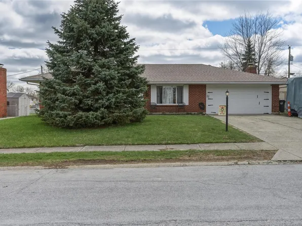462 Faculty Dr, Fairborn, OH 45324