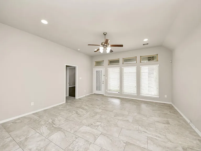 23918 Via Viale Dr — Photo 13