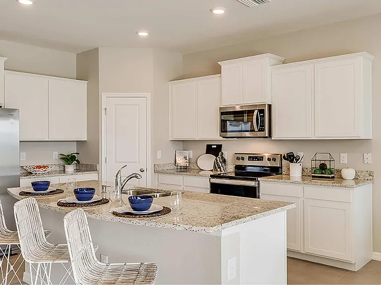 8400 Bower Bass Cir — Photo 13