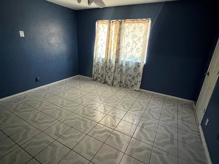 2709 Catalina Way — Photo 5