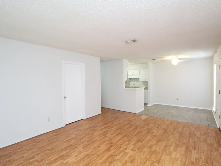 50 Fulton Ave #D16 — Photo 6