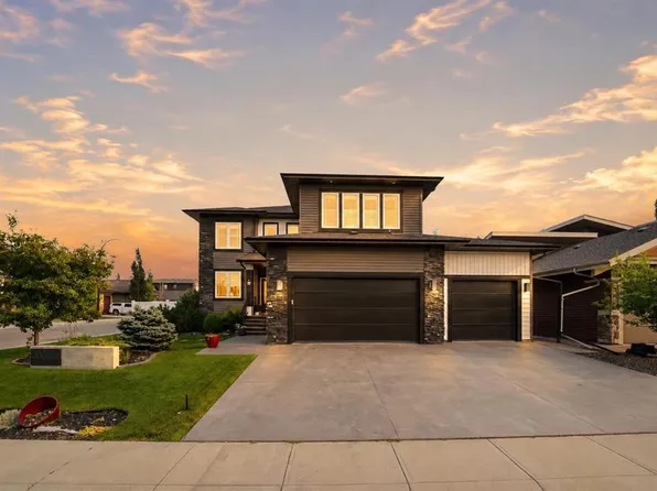 200 N Vancouver Cres, Red Deer, AB T4R 0N7