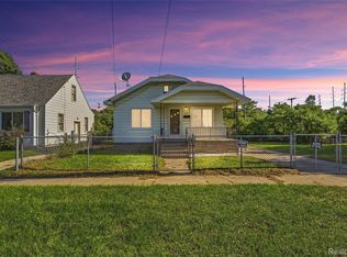 4609 Pengelly Rd, Flint, MI 48507