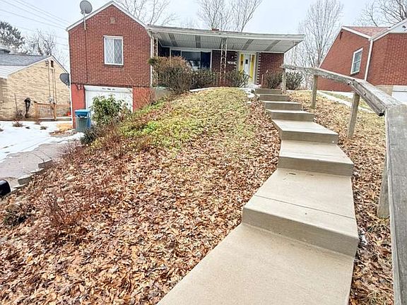 2nd image of 456 Lee Dr