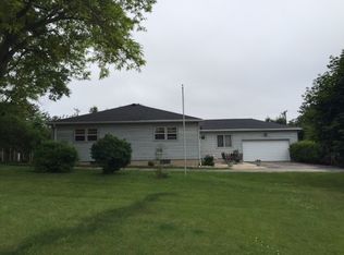1220 Janette St, Fort Atkinson, WI 53538